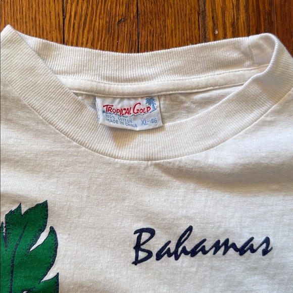 90’s Bahamas Parrot Single Stitch Vintage T-Shirt - Picture 3 of 8
